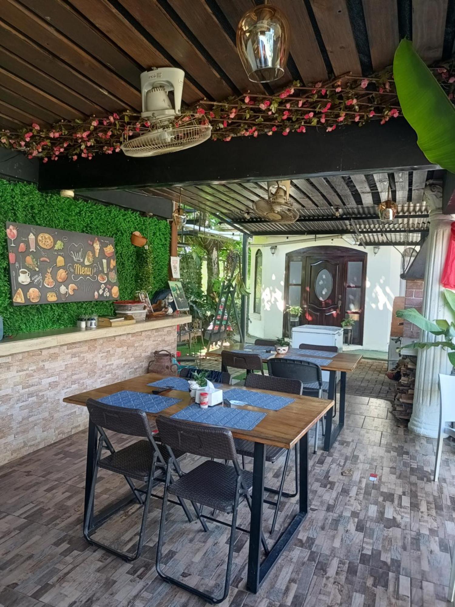 Hospedaje La Galerie Ciudad Cortés Екстериор снимка